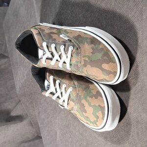 Vans Doheny Khaki Green Brown Camo Canvas Lace Up Sneakers VG- US J4 W5.5